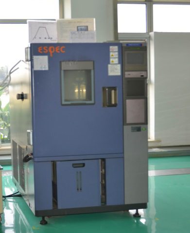 高低温交变（湿热）试验箱High and low temperature alternation (moist heat) test box